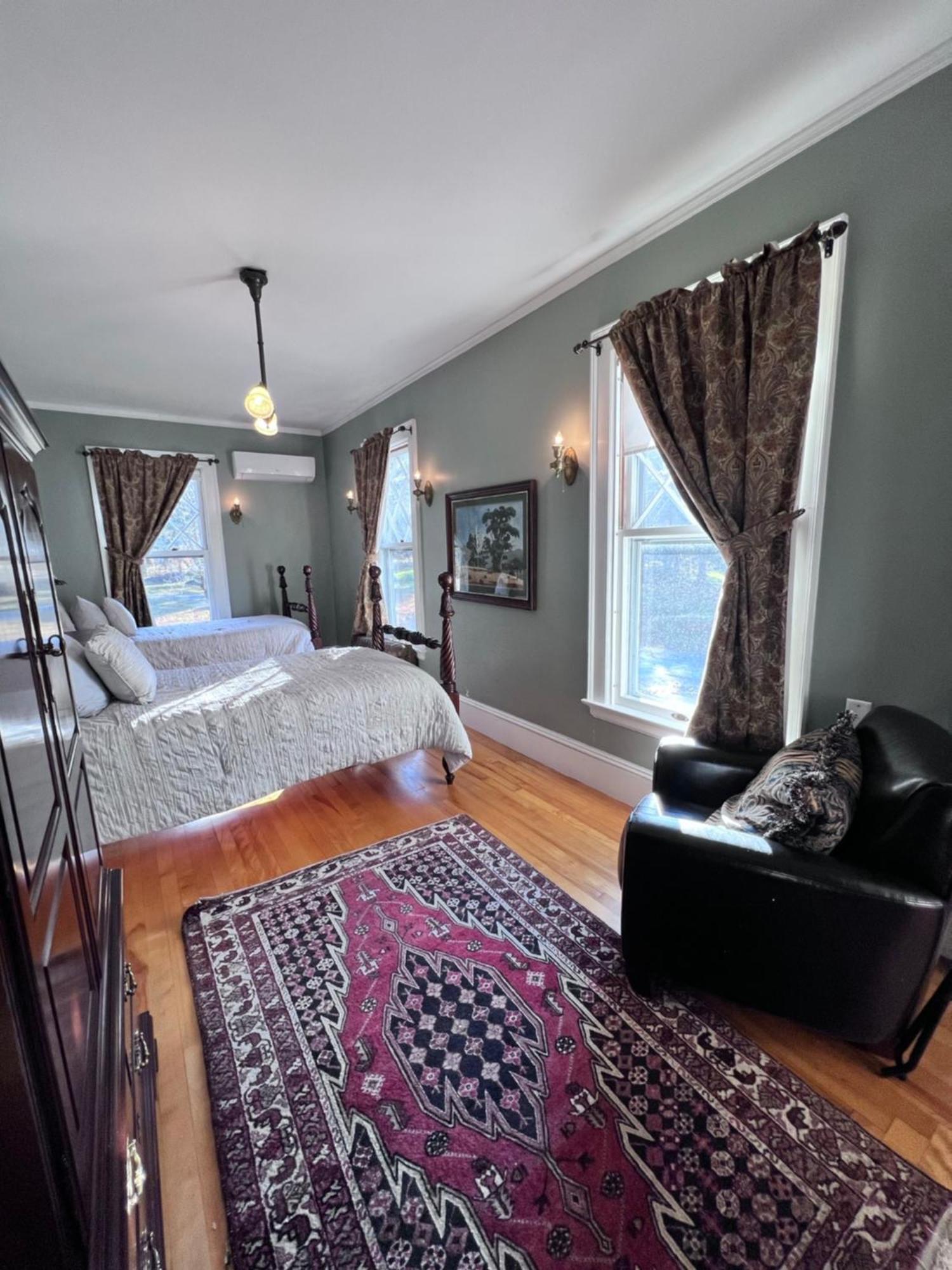 The Mulburn Inn Bethlehem Bagian luar foto