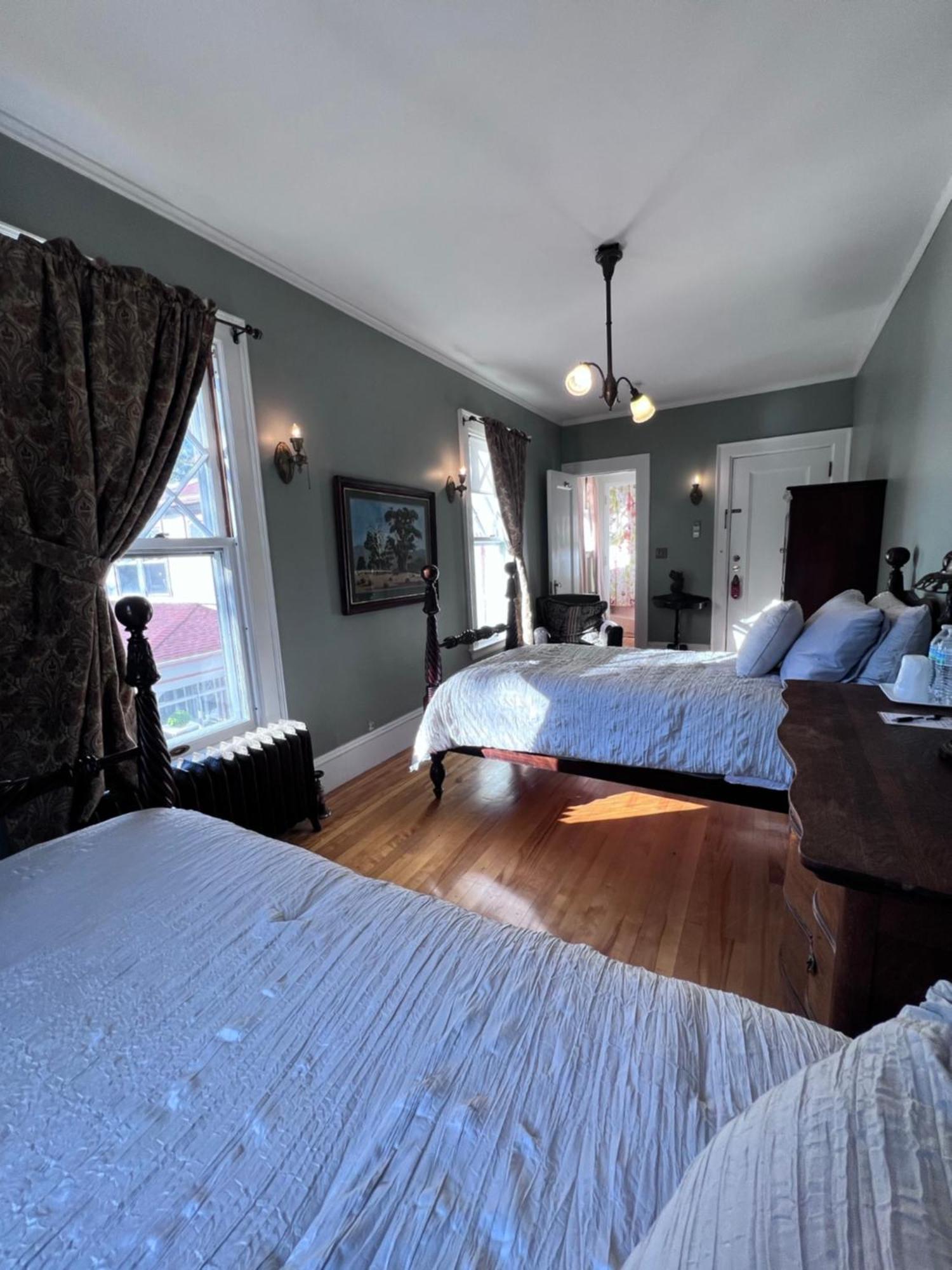 The Mulburn Inn Bethlehem Bagian luar foto