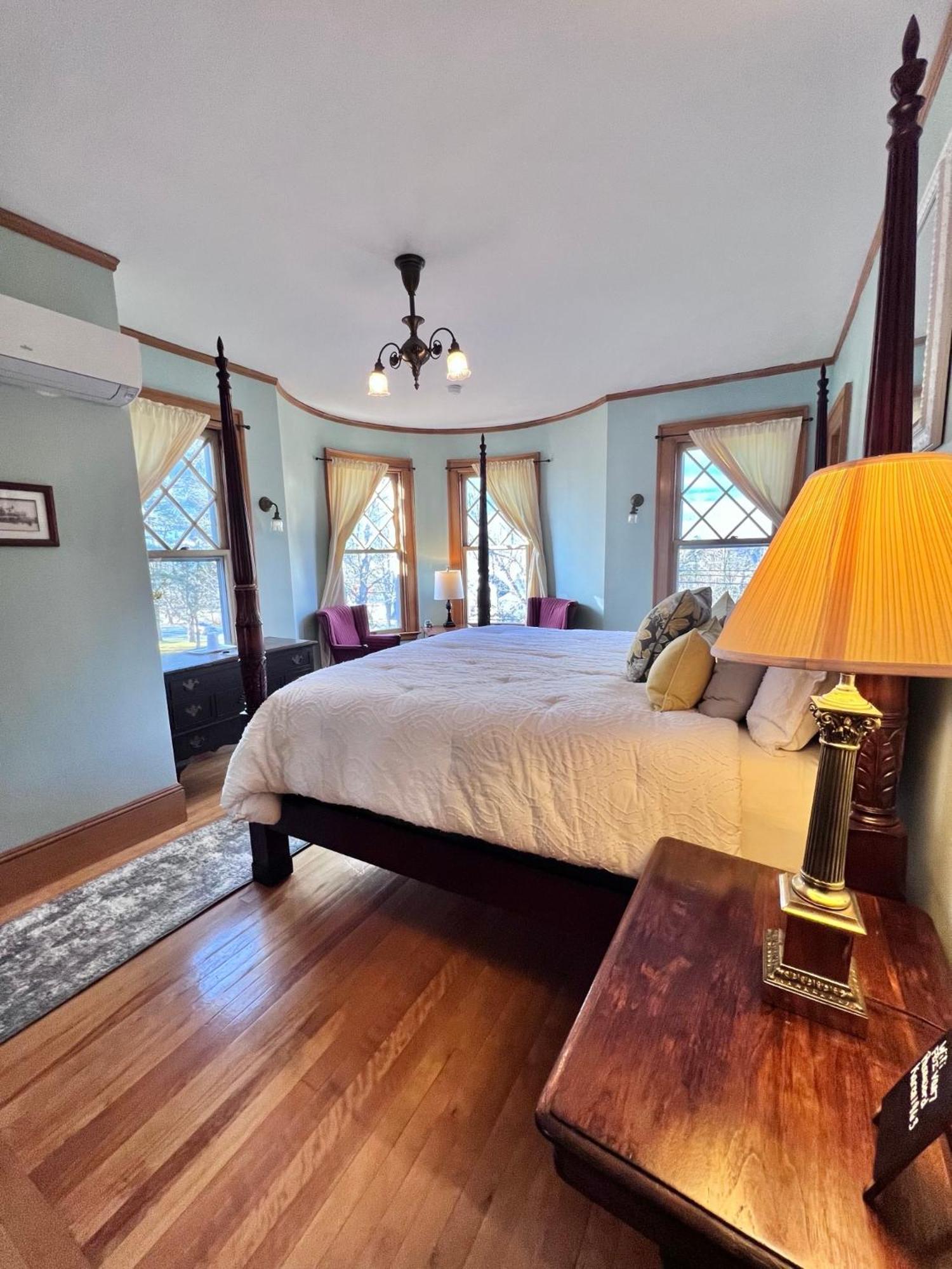 The Mulburn Inn Bethlehem Bagian luar foto