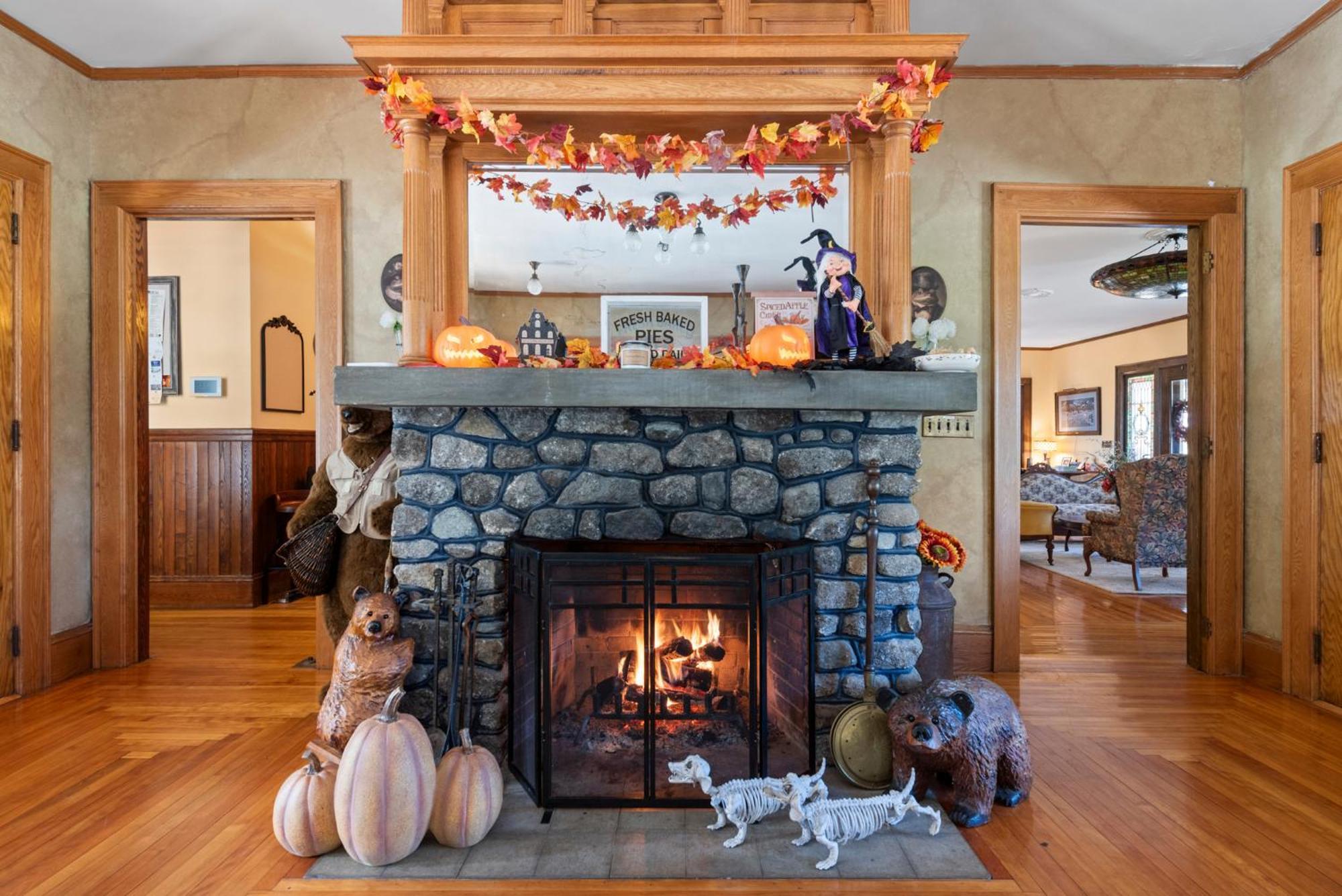 The Mulburn Inn Bethlehem Bagian luar foto